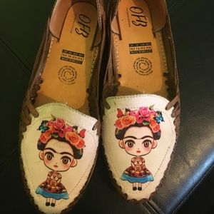 Fridah Themed Toe Covered Sandals BRAND NEW